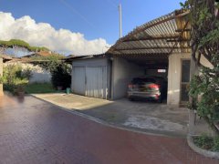 Lido Camaiore: Grande appartamento indipendente con posti auto - giardino e resedi - 8