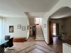 Don Bosco area: Stately Villa with garden and garage - 48