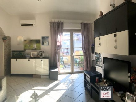 Stiava: Independent apartment with large livable terrace