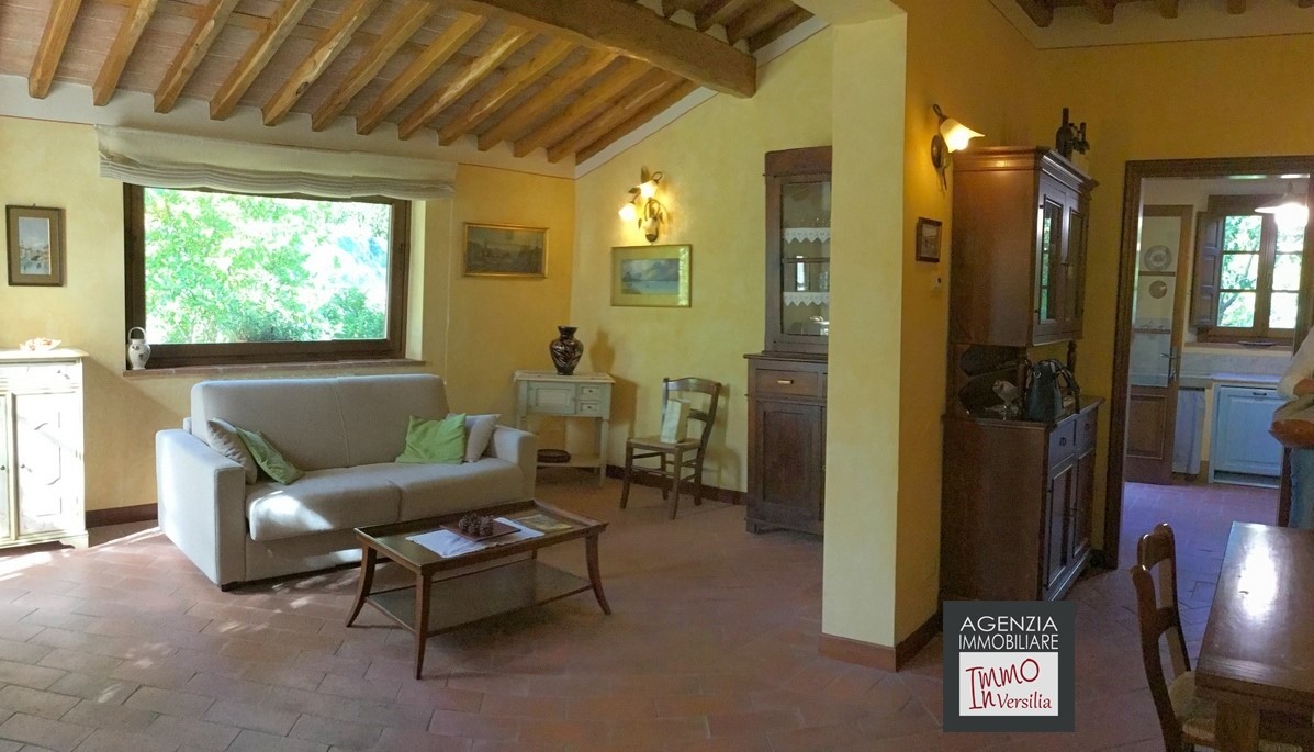 Villa CAMAIORE vendita  Camaiore  Immo In Versilia