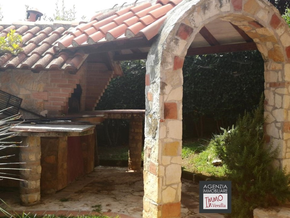 Villa MASSAROSA vendita  Piano del Quercione  Immo In Versilia